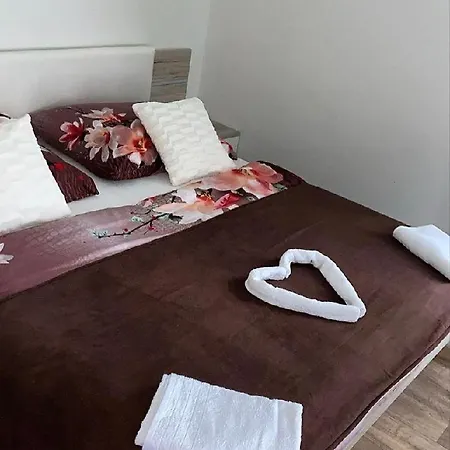 Apartman Lesni * ヤンスケー・ラーズニェ